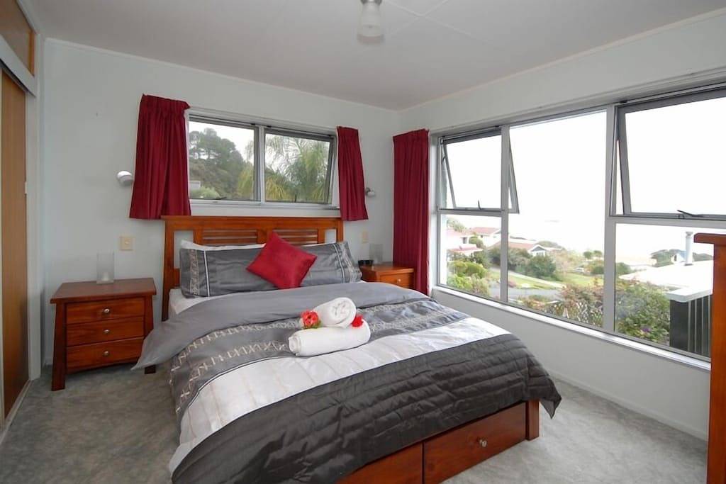 Holiday Home for 8 People in Mangonui, Northland