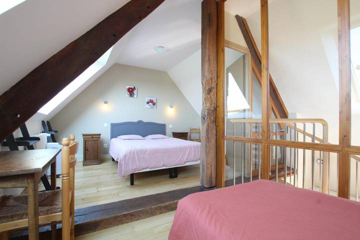 Gîte pour 3 personnes, avec jardin à Servon - 2