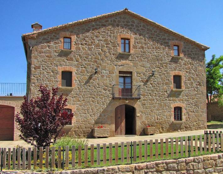 Casa rural para 8 personas, con Balcón y Terraza además de Jardín y Piscina en Lladurs
