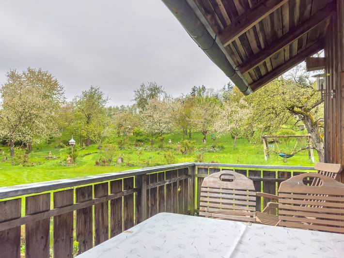 Ganze Wohnung, Ferienwohnung 'Schneckenhaus' mit Gemeinschaftsgarten, Balkon und Wlan in Ostrach, Region Bodensee-Oberschwaben