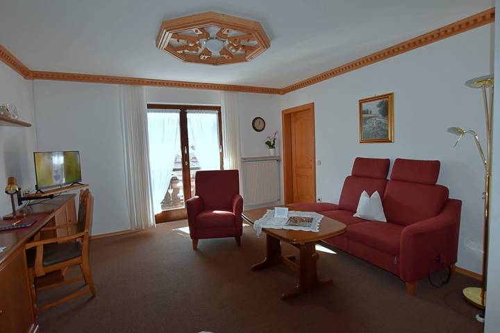 Ferienwohnung für 4 Personen, mit Balkon und Garten in Bad Bayersoien