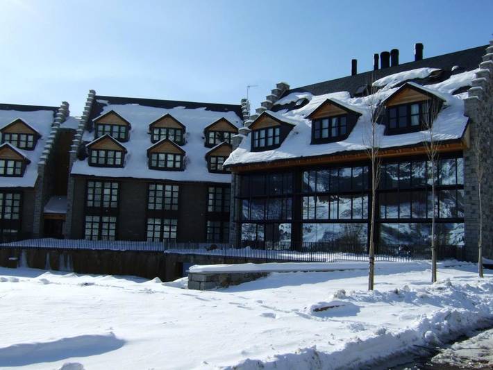 Hôtel pour 2 personnes, avec piscine ainsi que jardin et jacuzzi à Benasque - 2
