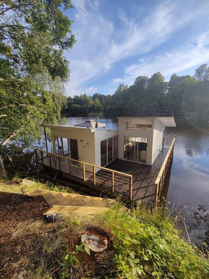 Boot für 4 Personen, mit Ausblick und Sauna sowie Terrasse in Schweden