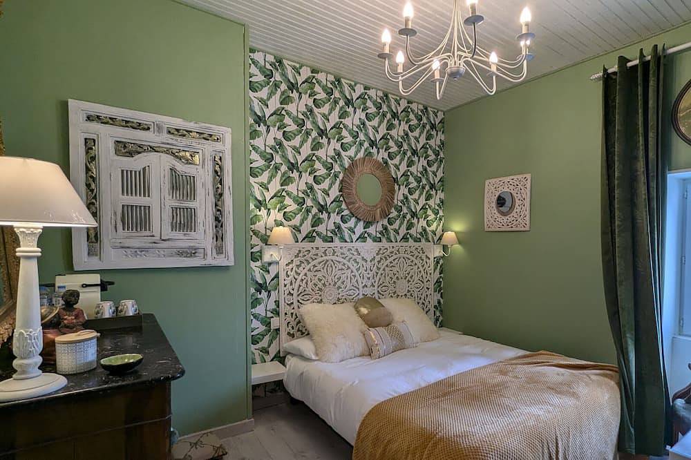 Casa de huéspedes renovada con cena en el campo altiligeriano in Saint-Victor-sur-Arlanc, Parque Natural Regional Livradois-Forez