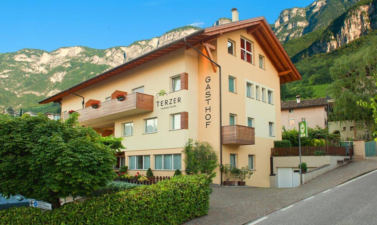 Gasthof Hotel Terzer in Kurtatsch an der Weinstraße, Nonsberggruppe