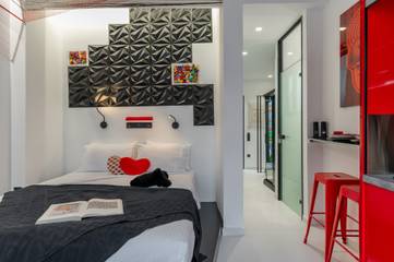 Gîte pour 2 personnes, avec jardin dans Syros