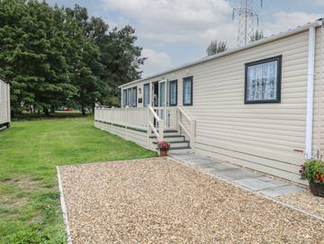 Lodge for 6 People in Great Yarmouth, Norfolk, Photo 1