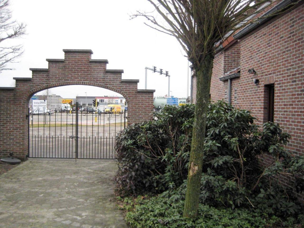 Hotel Plaza in Lommel, Limbourg (Belgique)