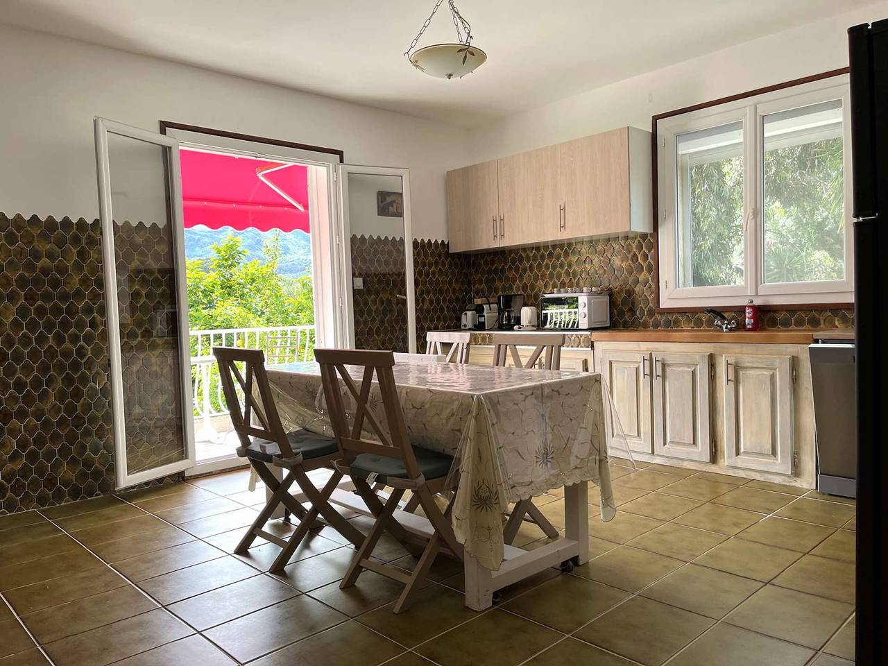 Ganze Wohnung, Wohnung in Villa mit Pool nahe Bastia in Furiani, Bastia und Umgebung
