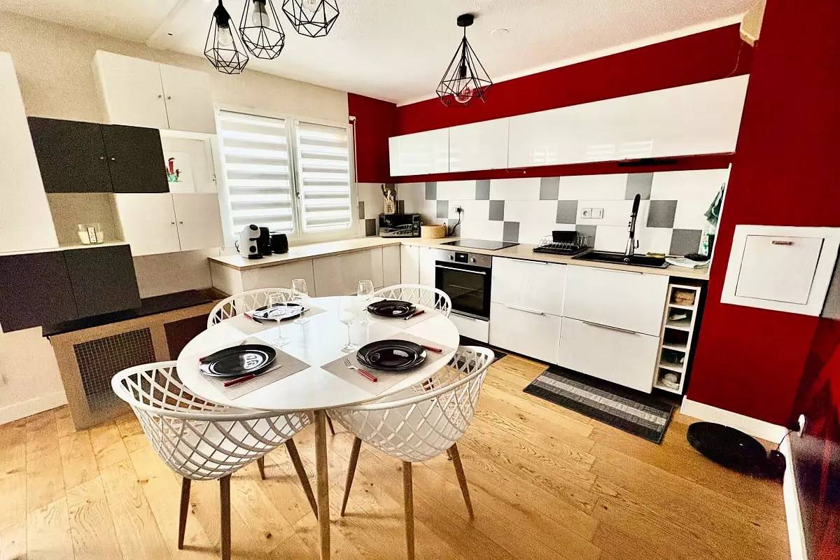 Apartamento entero, Apartamentos para 4 personas in Illkirch-Graffenstaden, Región de Estrasburgo