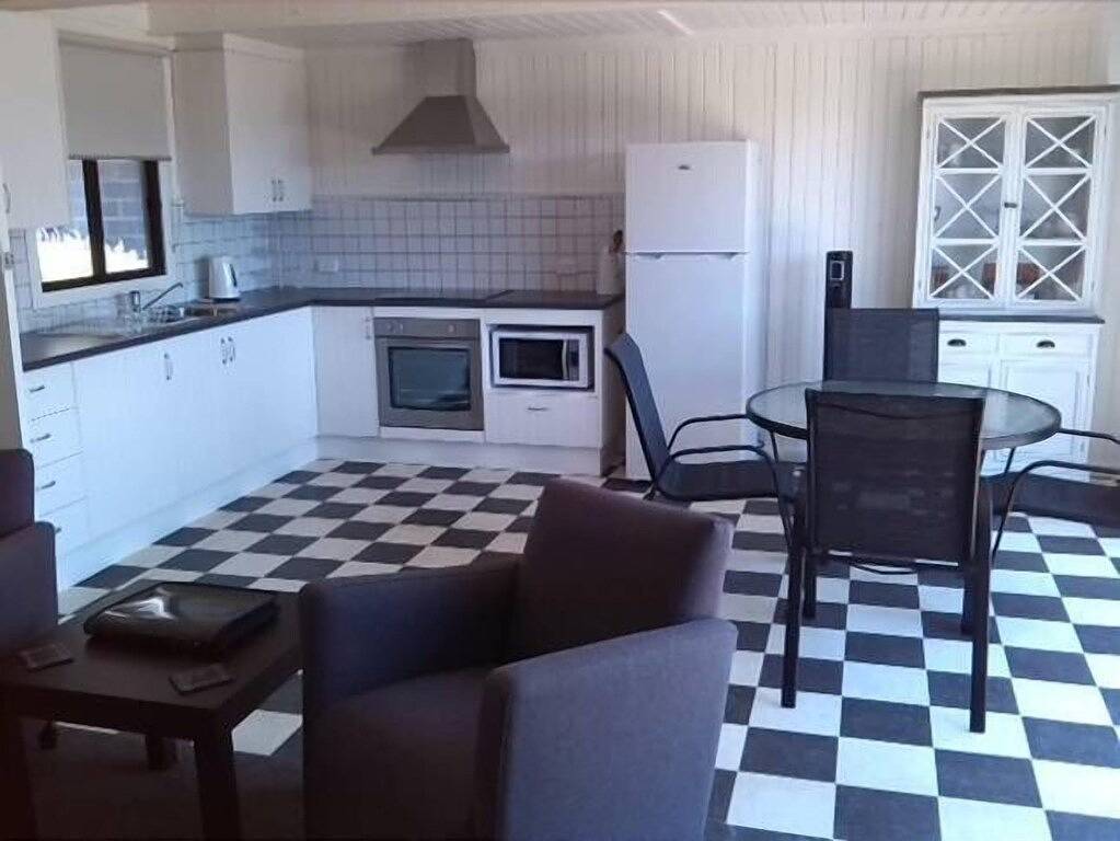 La Cabane - 1 Schlafzimmer Beachside Cottage in Pambula Beach, New South Wales