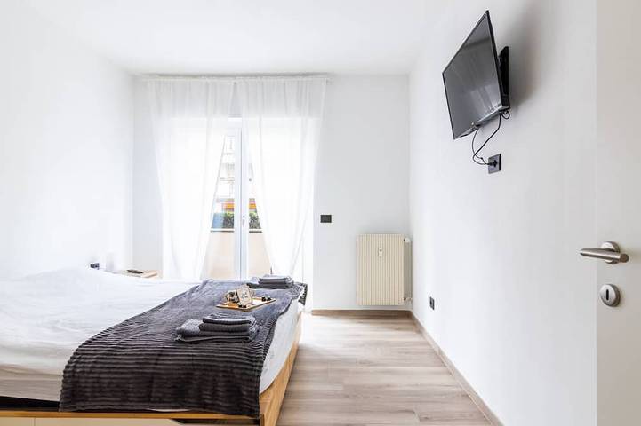 Ganze Wohnung, Apartment within walking distance of Merano's thermal baths and beautiful promenades in Meran, Sarntaler Alpen