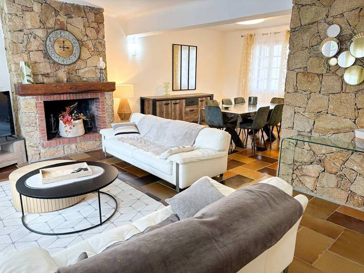 Gîte pour 10 personnes, avec terrasse et piscine, animaux acceptés dans Plage de Scodi-Neri - 4