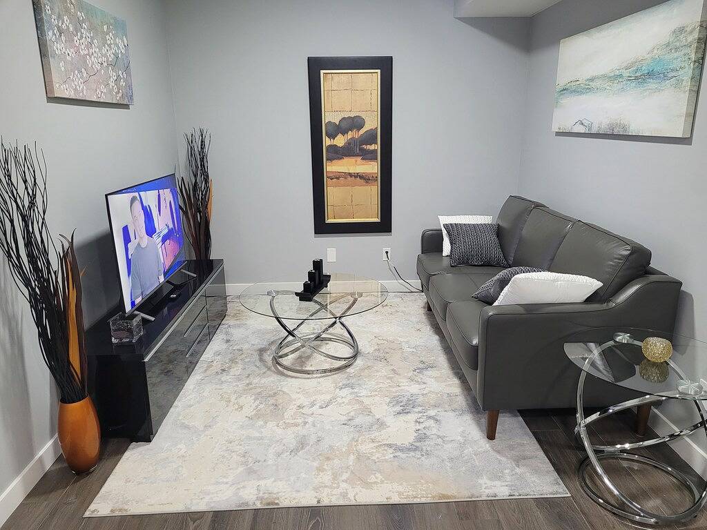 New 2-bedroom legal basement in Calgary in Calgary, Kanadische Rocky Mountains