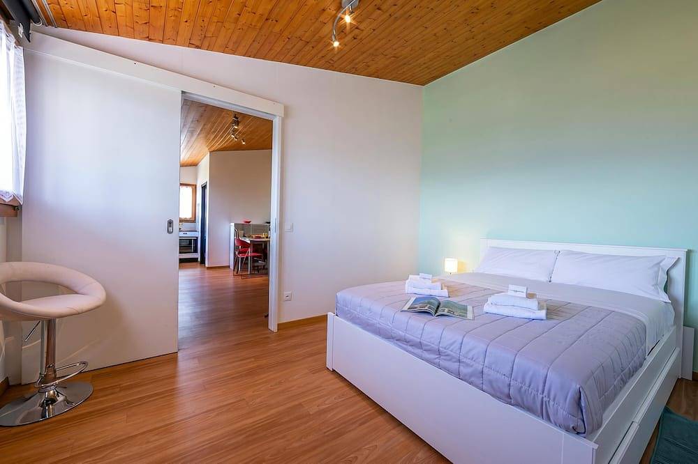 Ganze Wohnung, Petit Cadeau, Cademario, Switzerland in Lisone, Cademario
