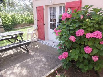 Gîte pour 5 personnes, avec terrasse et jardin à Saubrigues