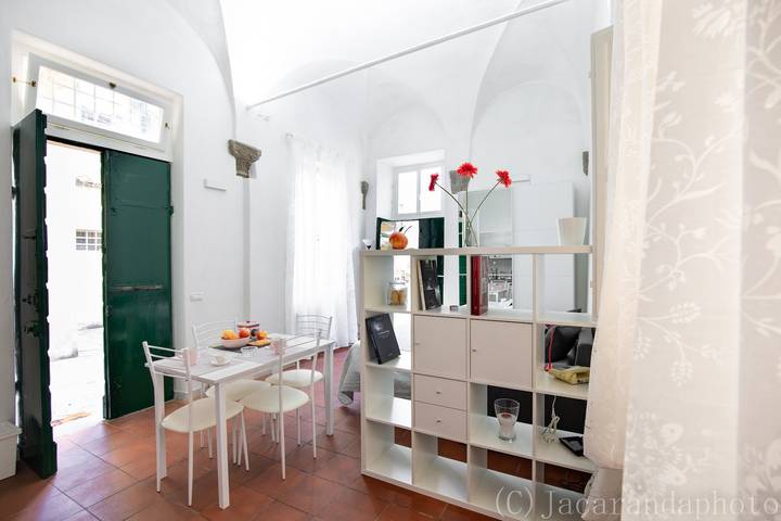 Entire apartment, Apartment 'La Casina Di T and L - Loft A' with Wi-Fi and Air Conditioning in Lucca, Lucca Province