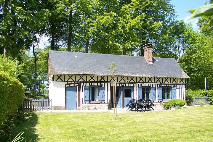 Gîte pour 6 personnes, avec Terrasse ainsi que Jardin et Vue