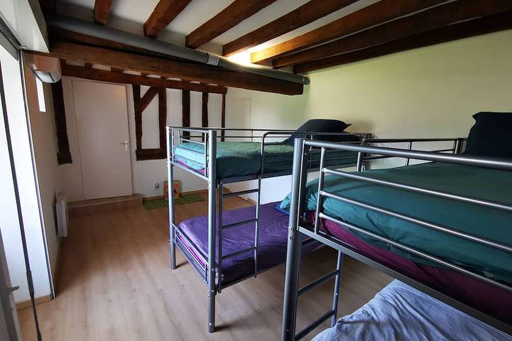 House with swimming pool and air conditioning 10 min from Chambord close to all amenities in Dhuizon, Sologne