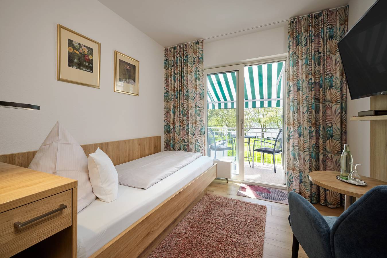 Hotel garni Iris Am See Radolfzell - Einzelzimmer in Radolfzell, Radolfzell am Bodensee