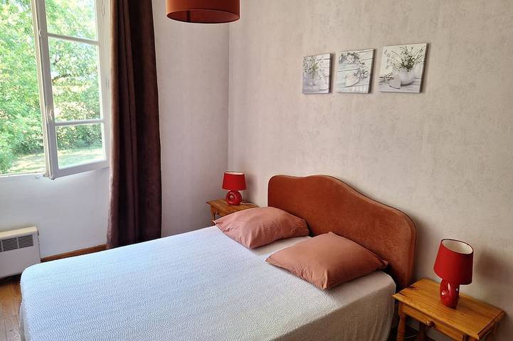 Location de vacances pour 5 personnes, avec jardin et terrasse à Lédergues - 2