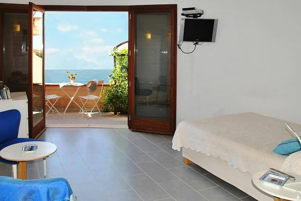 Schönes alleinstehendes Ferienhaus mit  W-Lan, Klimaanlage, Tv, Terrasse und Haustiere erlaubt in Sperlonga, Latina Provinz