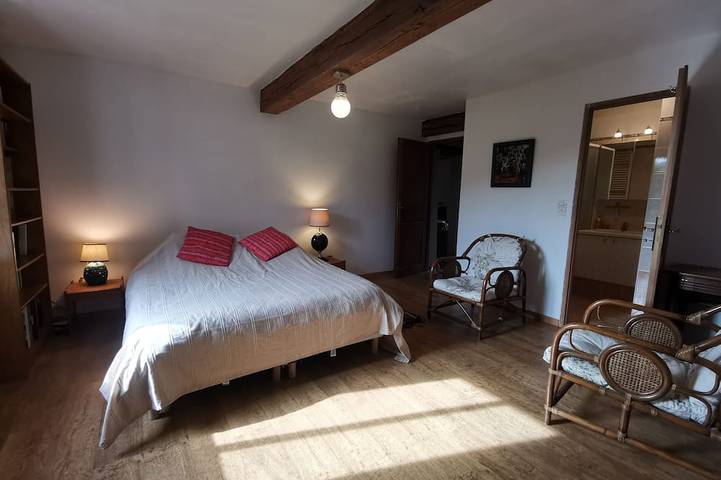 Location de vacances pour 8 personnes, avec balcon et jardin à Saint-Martin-du-Puy - 4