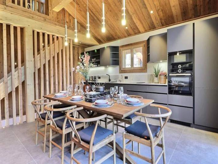 Appartement de vacances pour 8 personnes, avec balcon ainsi que jacuzzi et sauna en Haute-Savoie