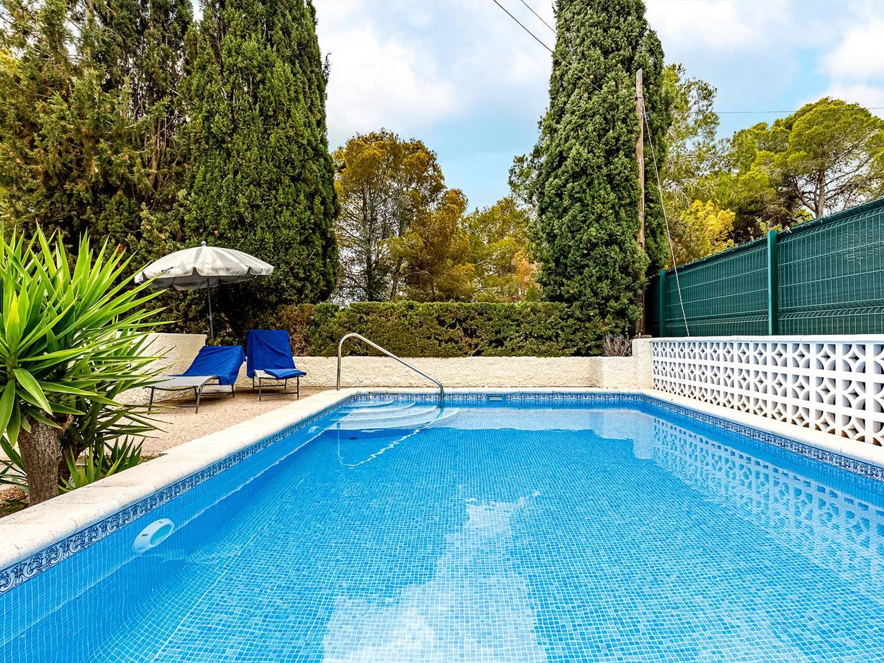 Villa romantique à Altea avec jardin et 2 chambres in El Planet, Altea