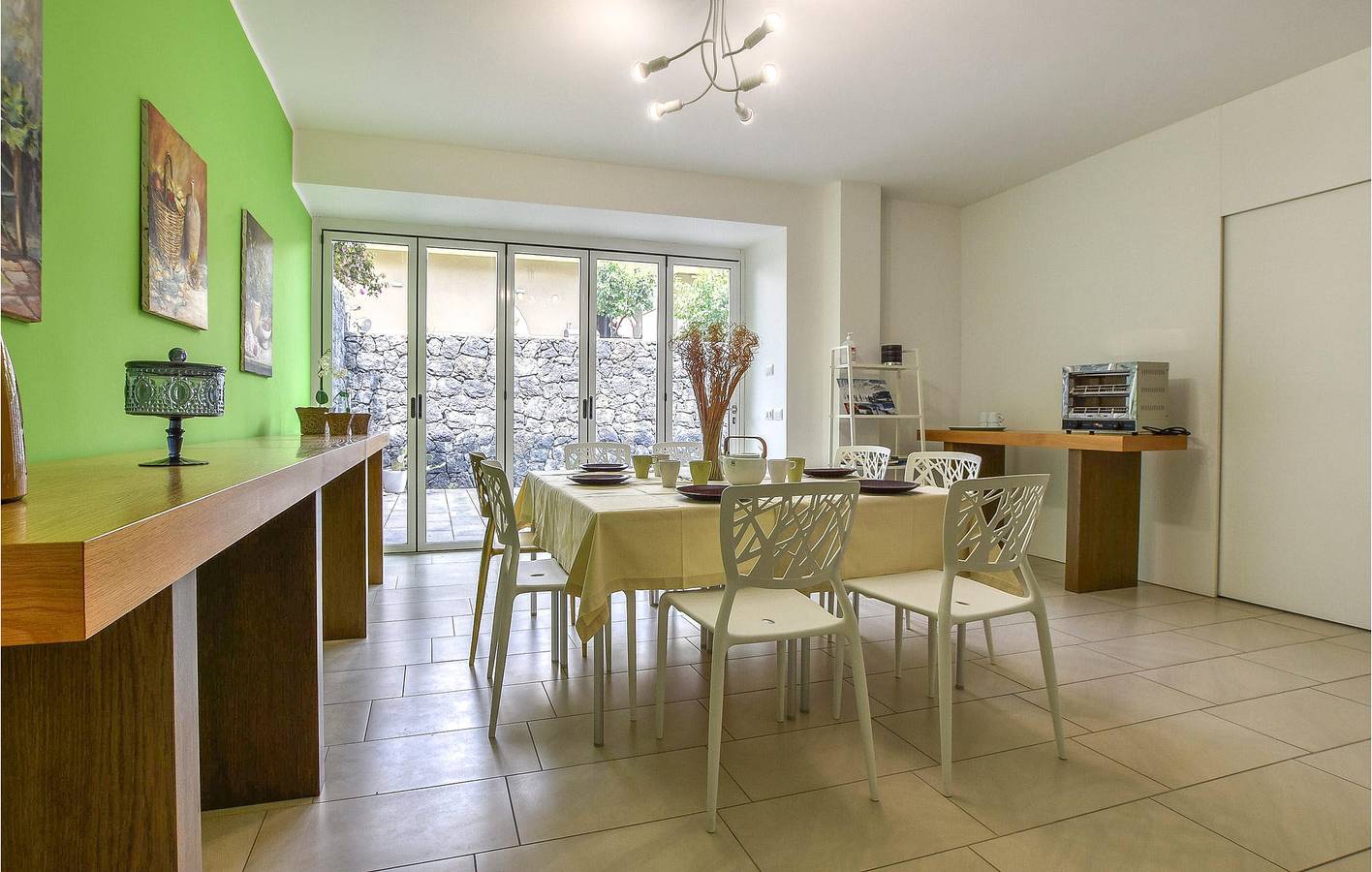 Apartment mit Meerblick, Pool und Parkplatz. in Mascalucia, Catania Provinz