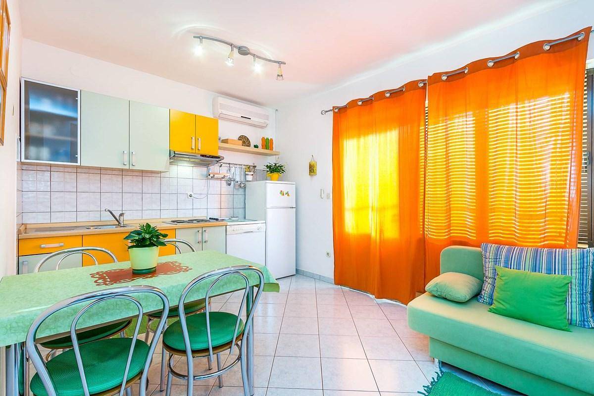 Ganze Ferienwohnung, Ferienwohnung für 4 Personen ca. 52 qm in Vinkuran, Istrien (Istrische Riviera) in Vinkuran, Südküste Istrien