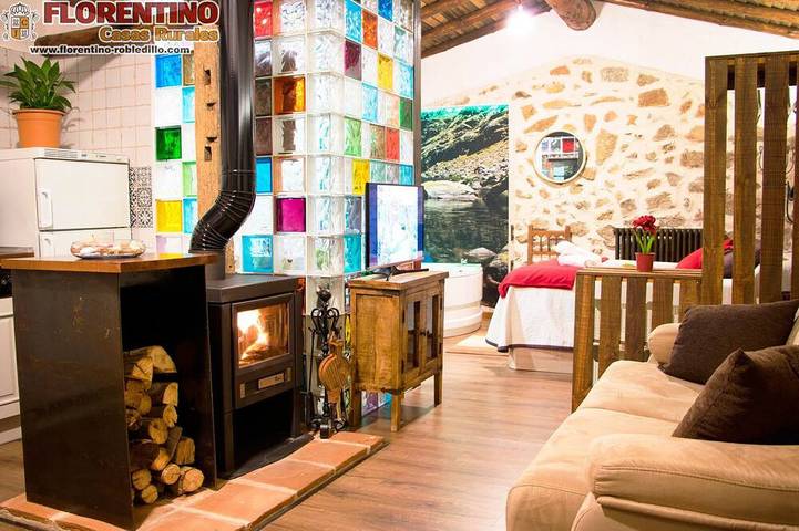 Casa rural para 2 personas, con piscina y terraza en Solosancho