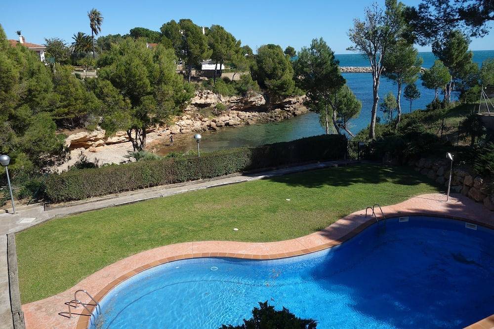 Geheel appartement, Appartement voor 6/8 personen. aan het strand, 20 m. kreek in Calafat, Costa Dorada
