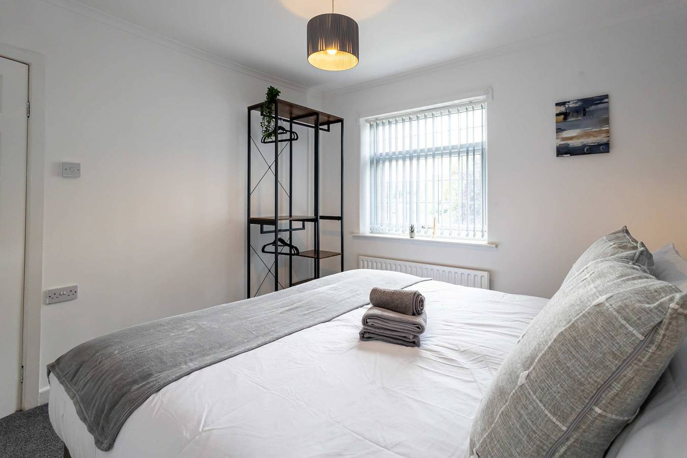 Spacious & Bright 3 Bedroom House in St Helens in St Helens (UK), North West England