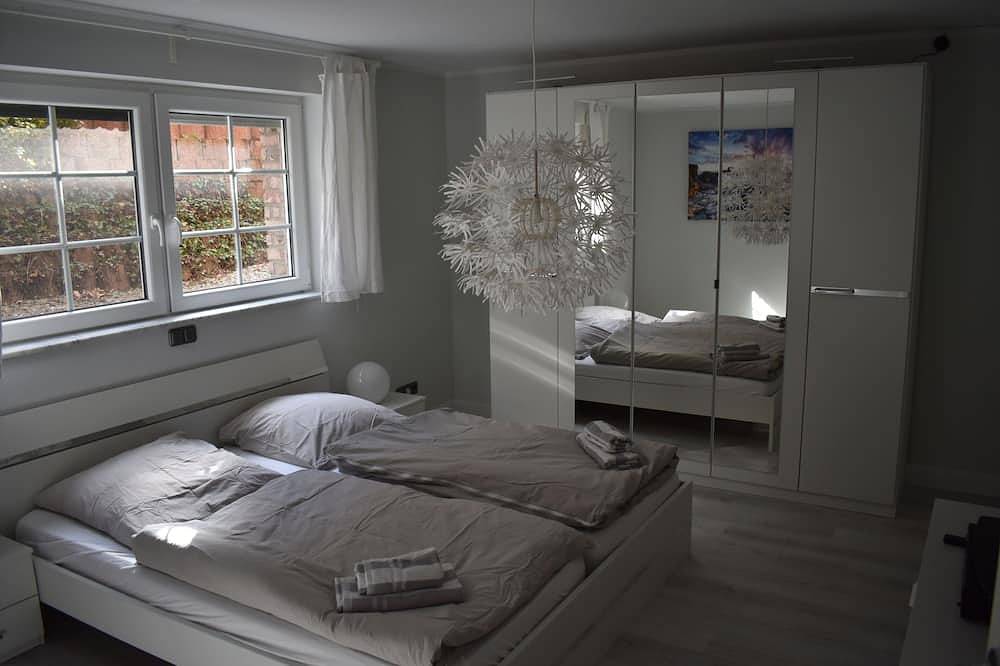 Entire apartment, Calm 82 square meters apartment, including a sauna, floor heating and a terrace in Stolberg, Naturpark Hohes Venn-Eifel