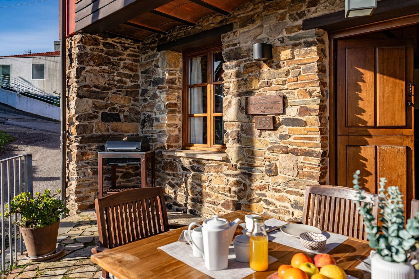Casa rural 'Quintana' con vistas a la montaña, terraza privada y Wi-Fi in Pravia, Costa Verde