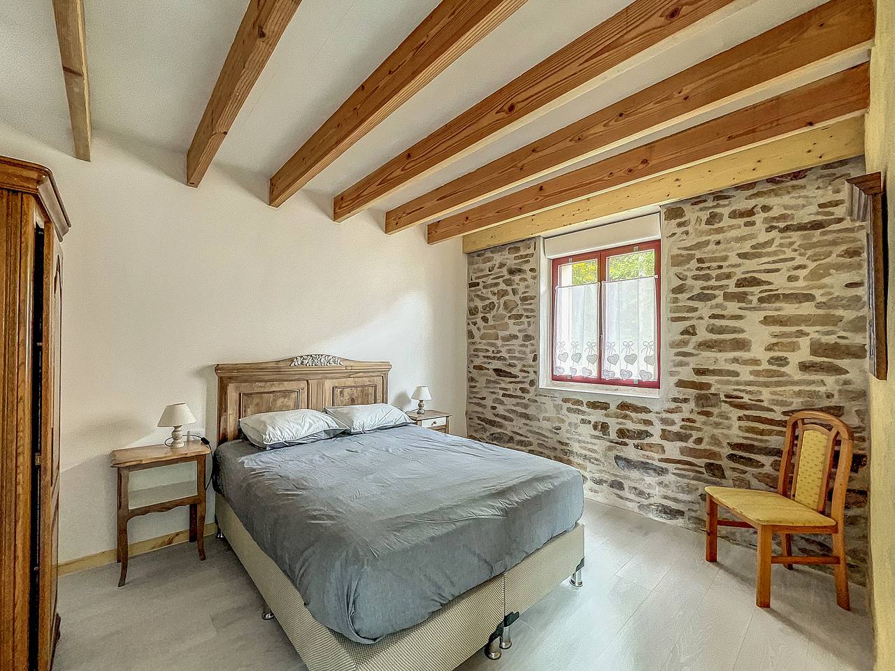 Authentisches Gîte, ruhig gelegen mit privater Terrasse, privatem Garten und Wlan in Beynat, Zentralmassiv