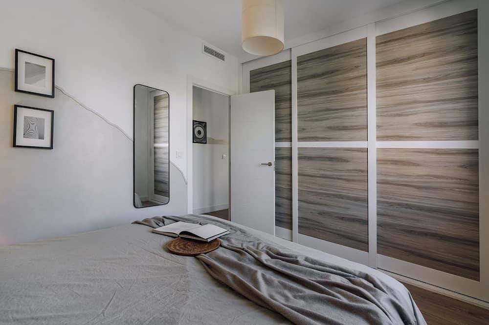 Ganze Wohnung, Tenorio - 2 bedrooms in Cuatro Caminos in Tetuán, Madrid