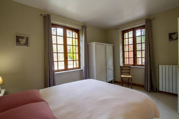 Gîte pour 5 personnes, avec piscine ainsi que jardin et vue à Sagelat