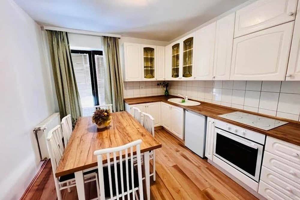 Ganze Wohnung, 2-Zimmer-Ferienwohnung mit Terrasse Lič, Gorski kotar (A-20420-a) in Fuzine, Primorje-Gorski Kotar