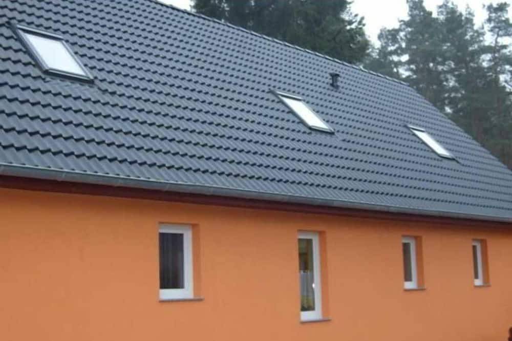 Ganze Wohnung, Ferienwohnung Buntspecht - Ferienhaus Jägerswalde in Güstrow, Mecklenburgische Seenplatte