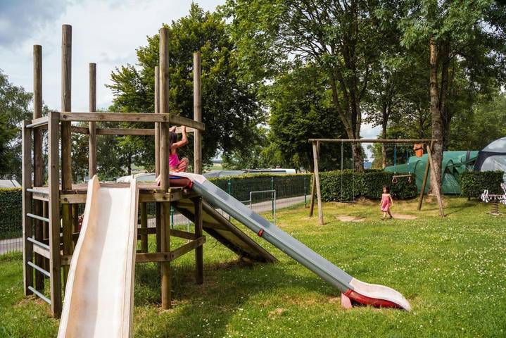 Tente pour 6 personnes, avec terrasse et piscine dans Luxembourg - 2