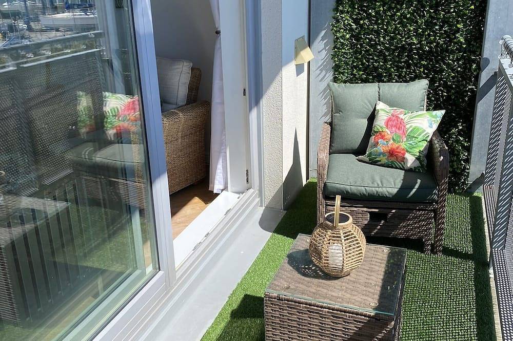 Apartamento entero, Harbour Lights sea and beach views with a Caribbean-style and secure parking in Poole, Poole Harbour