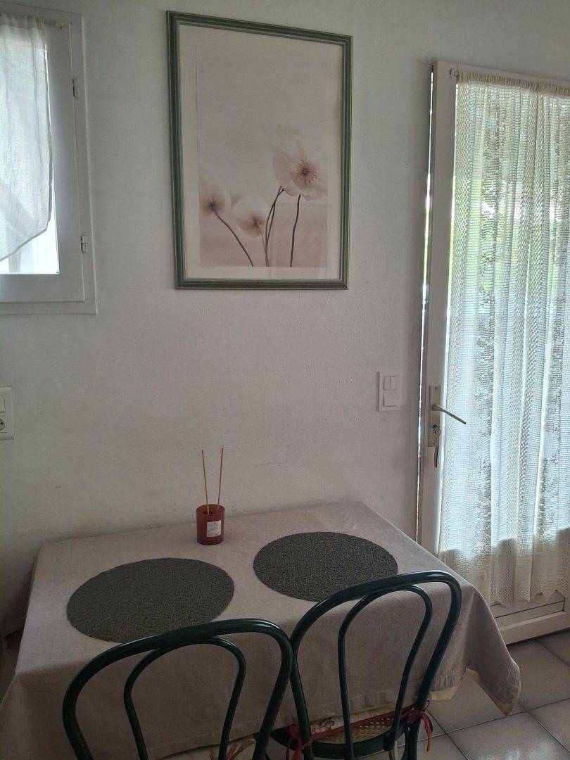 Appartement entier, Studio coquet dans belle propriété palmeraie, jardin calme in Saint-Paul-de-Vence, Région de Cannes