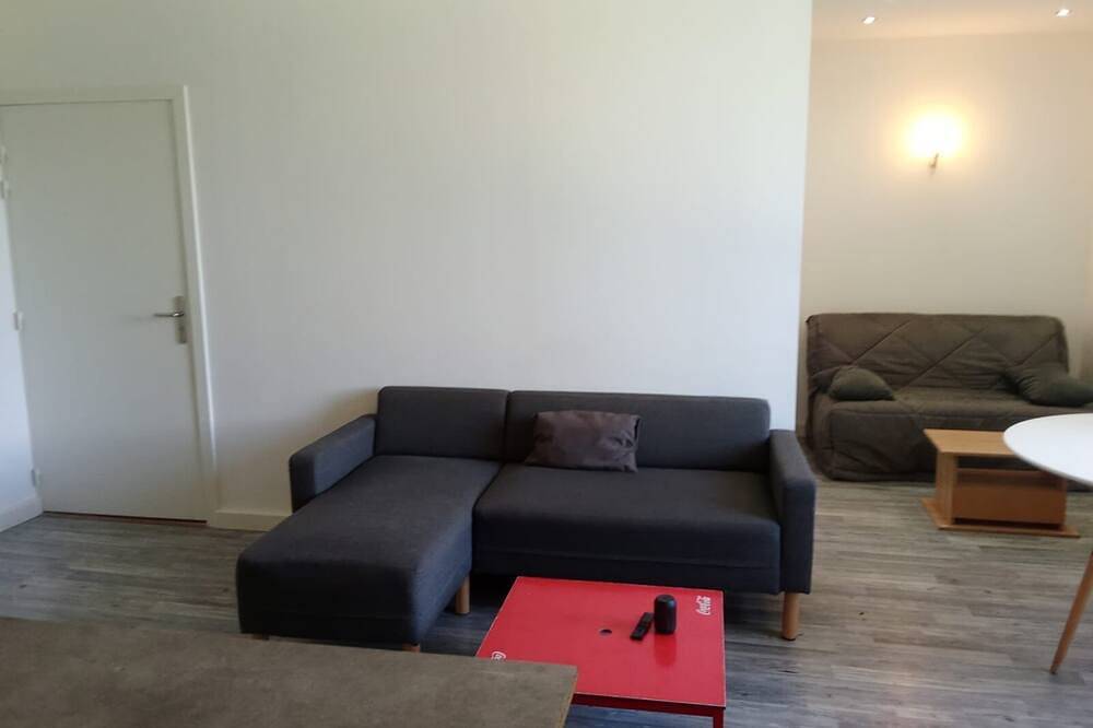 Apartamento entero, Superb 4/6-person apartment in a peaceful setting at the foot of the Vercors mountains in Claix, Vercors