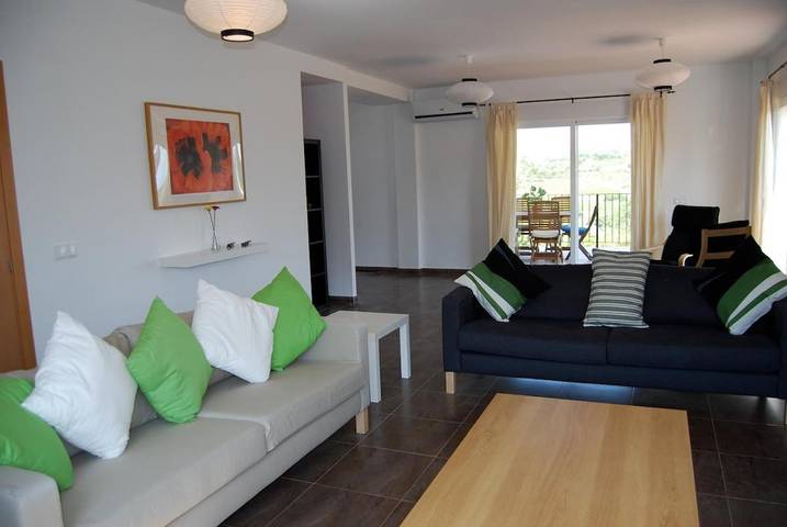 Casa rural para 8 personas, con Balcón y Terraza además de Jardín y Piscina en Turís - 4