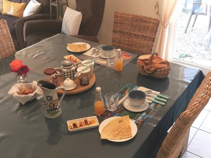 Location de vacances pour 2 personnes, avec jardin, animaux acceptés à La Ville-ès-Nonais - 2