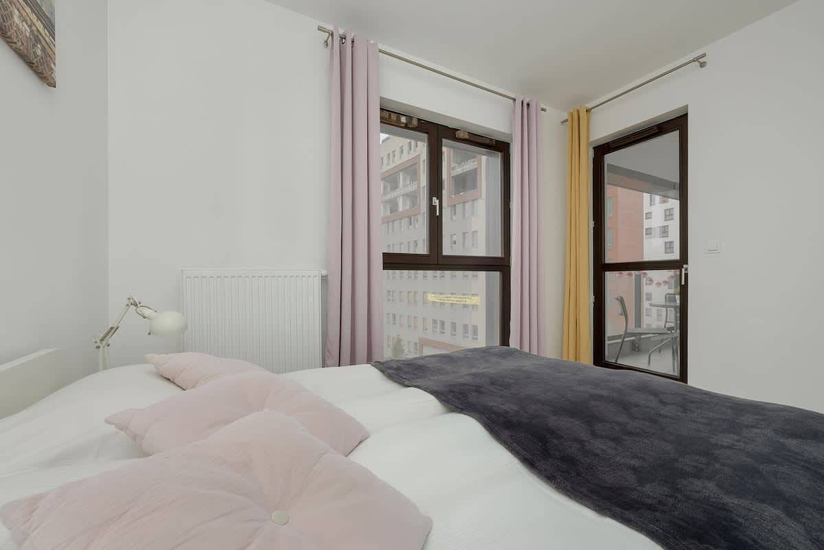 Entire apartment, Comfortable Apartment | Parking | Close to Metro in Warsaw, Masovia