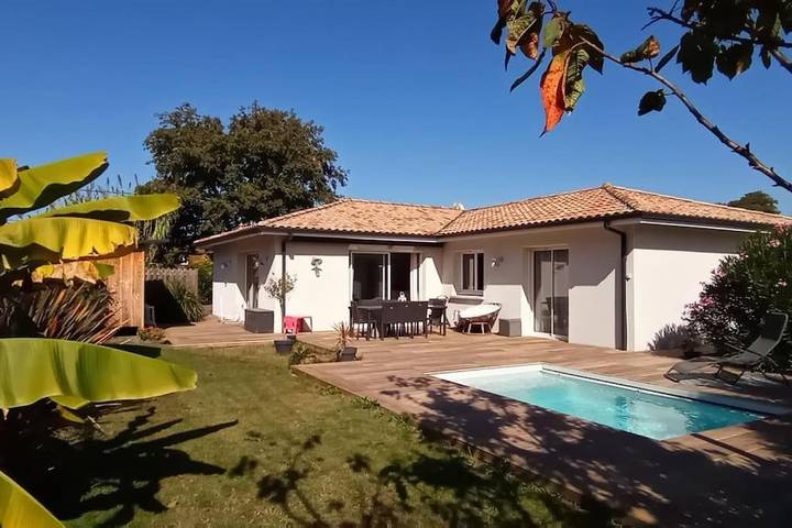 Maison de vacances pour 8 personnes, avec vue ainsi que jardin et piscine - 1