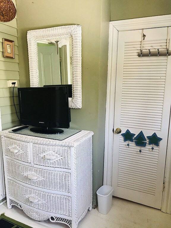 Ganze Wohnung, Victorian 2 bedroom flat 1 block from Beach! in Cape May, Cape May County